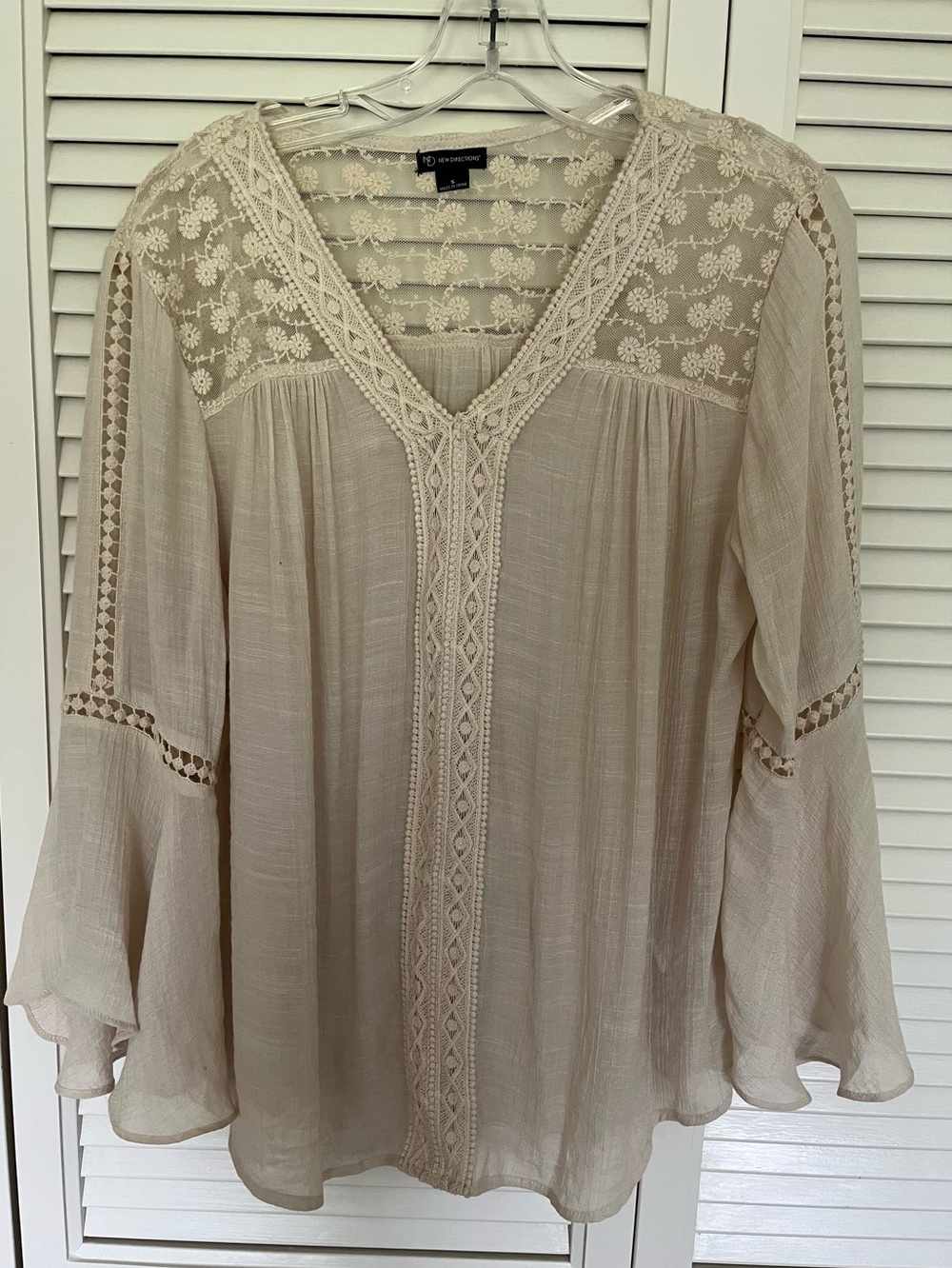 New Directions blouse with lace and bell sleeves